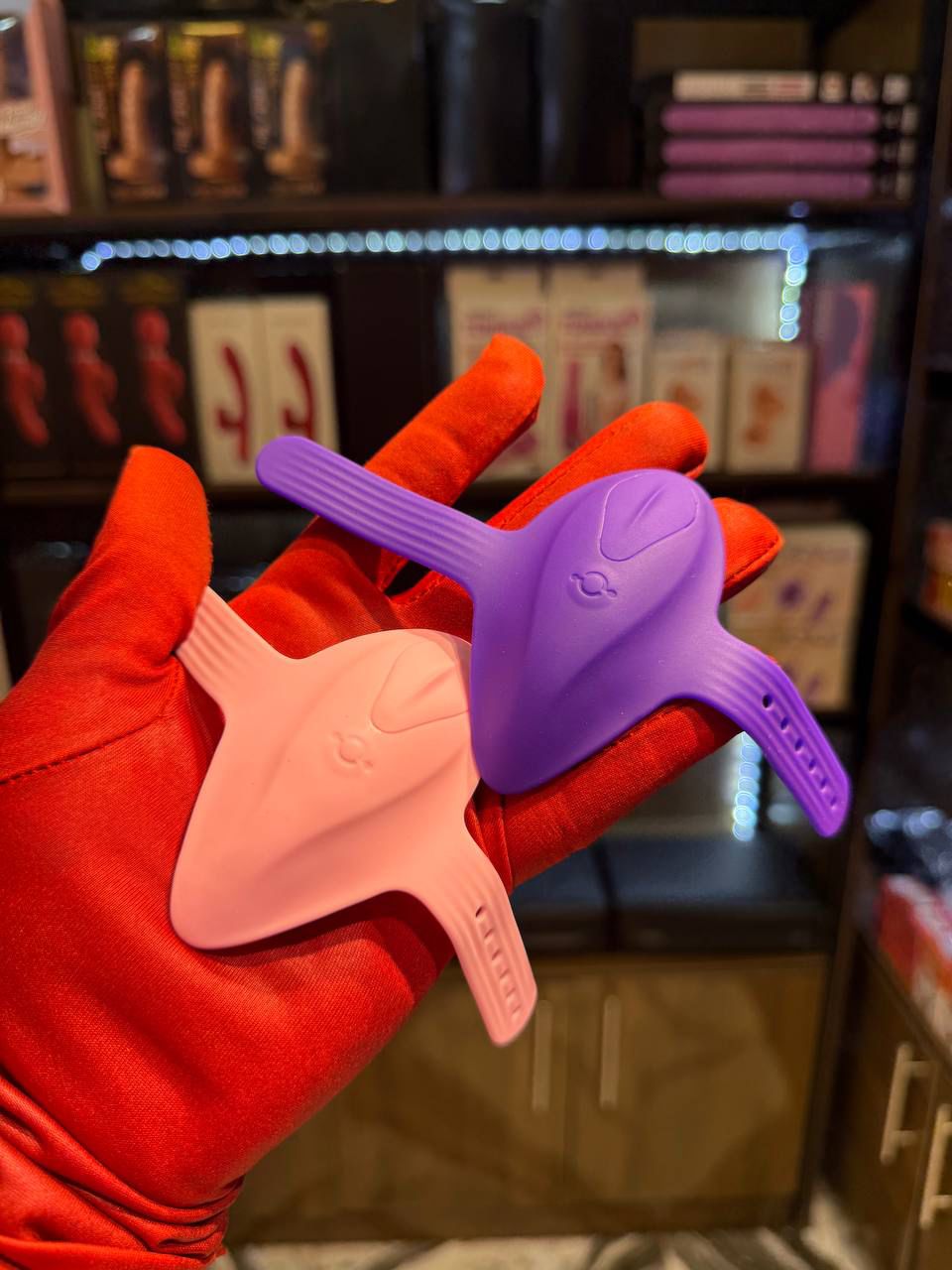 Couple Pant Viberator, App controlled and Remote controlled.